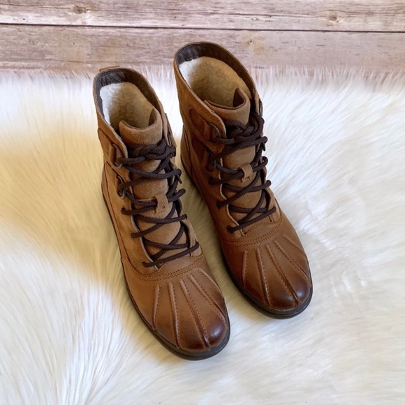 UGG Chestnut Azaria Waterproof Duck Boots - Picture 5 of 8